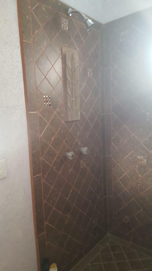 La Casona Azul Bed N Breakfast Santa Rosa de Jauregui ภายนอก รูปภาพ