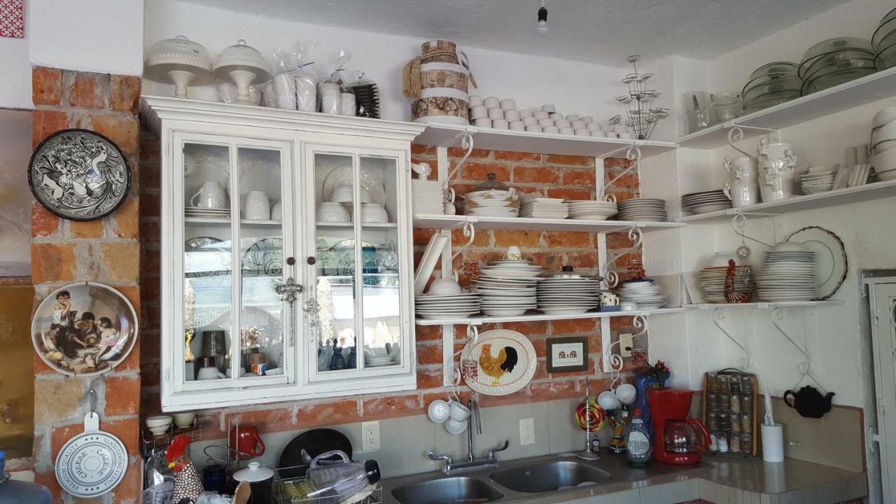 La Casona Azul Bed N Breakfast Santa Rosa de Jauregui ภายนอก รูปภาพ