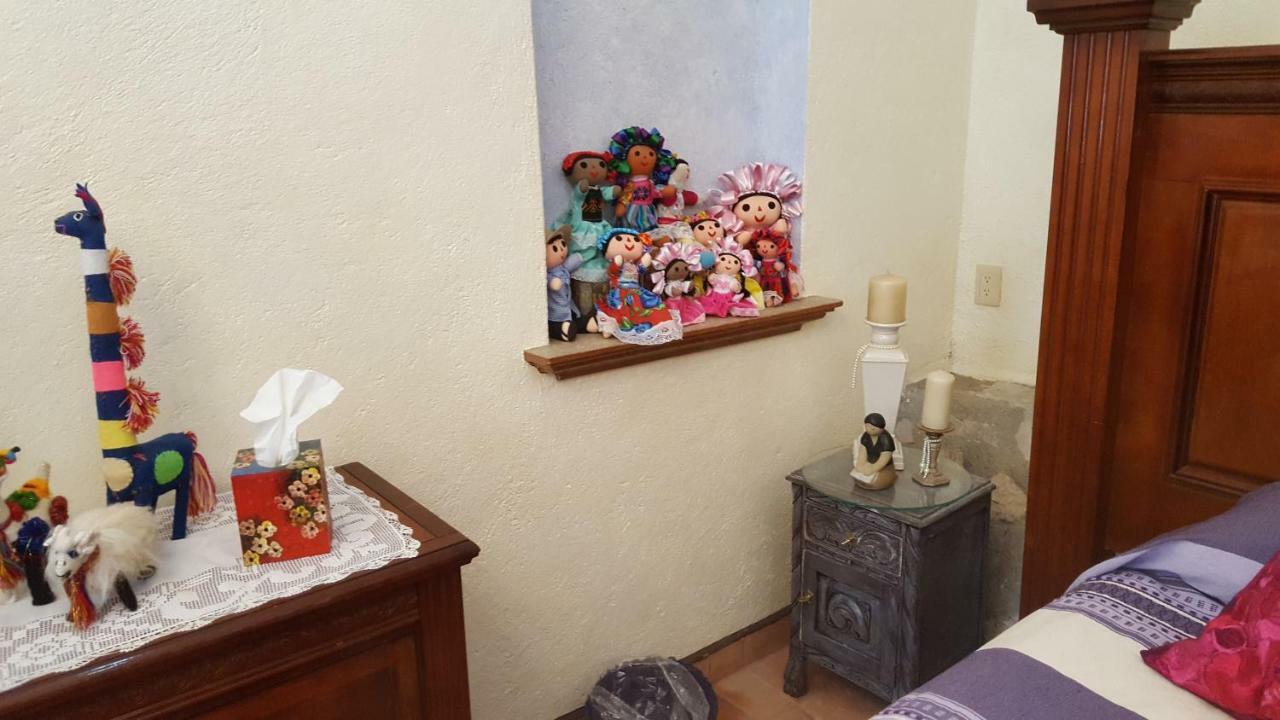 La Casona Azul Bed N Breakfast Santa Rosa de Jauregui ภายนอก รูปภาพ